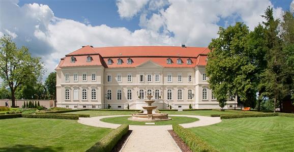 La Contessa Kastélyhotel és Rendezvényközpont